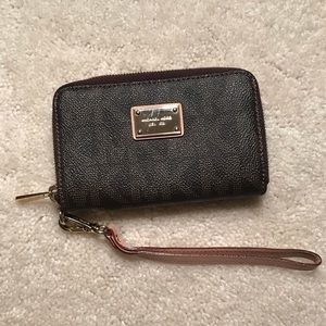 Michael Kors wristlet